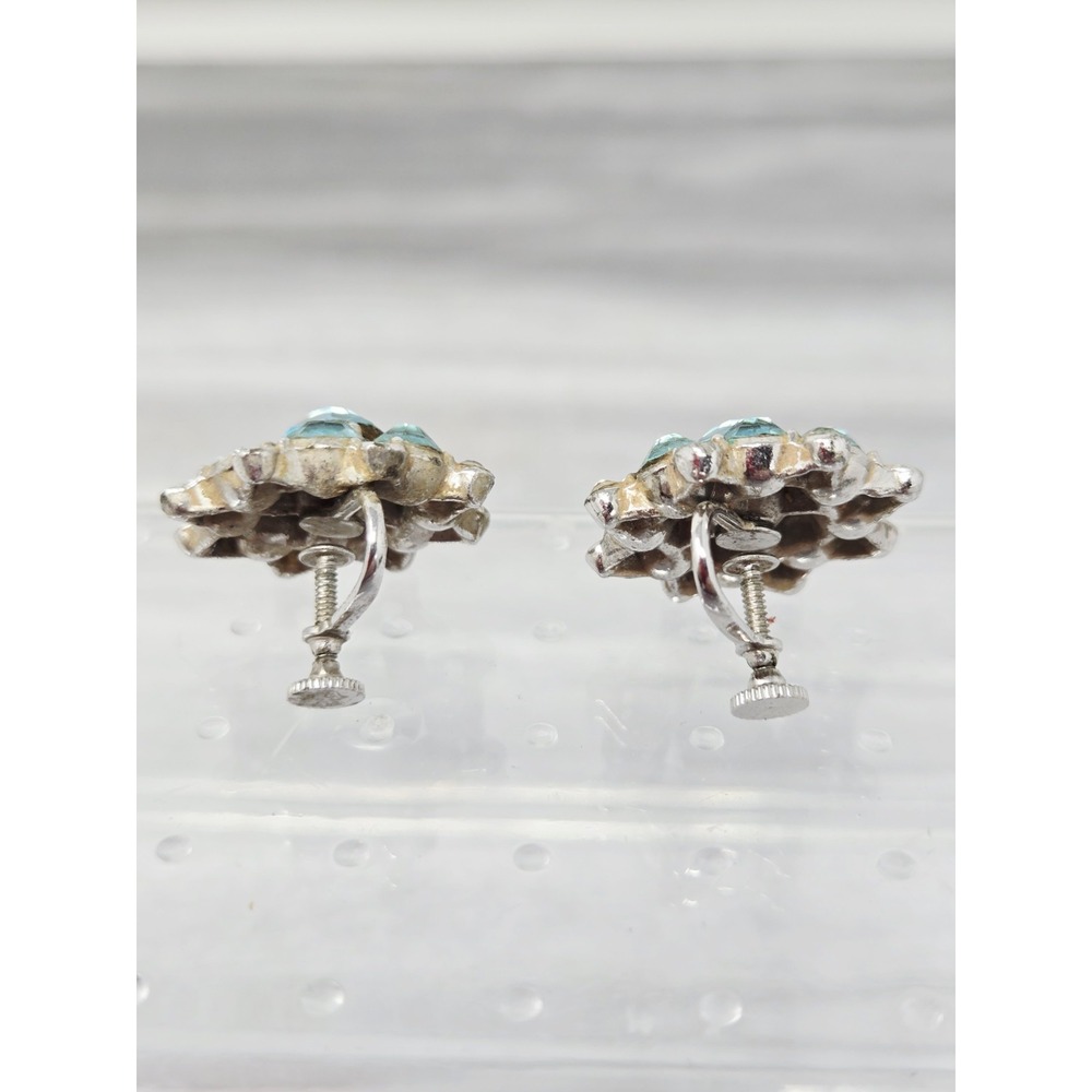 Vintage Cluster Rhinestone Clip On Earrings Aqau Blue Beautiful! 1950's Glamour - Picture 3 of 8